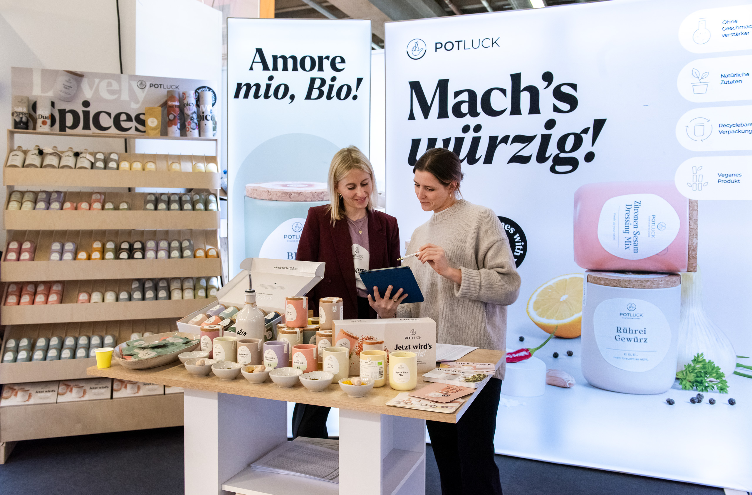 Ambiente Dining: Potluck, 9.1